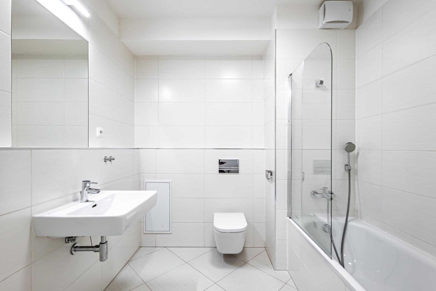 Prenájom bytu 2-izbový 55 m², Honzíkova, Praha, Praha Prenájom bytu 2-izbový 55 m², Honzíkova, Praha, Praha