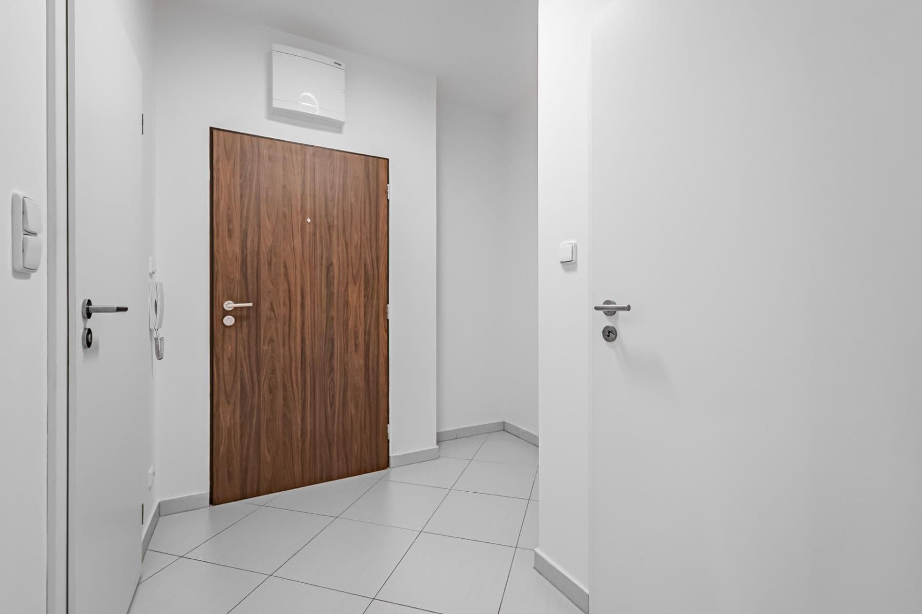 Prenájom bytu 2-izbový 55 m², Honzíkova, Praha, Praha Prenájom bytu 2-izbový 55 m², Honzíkova, Praha, Praha