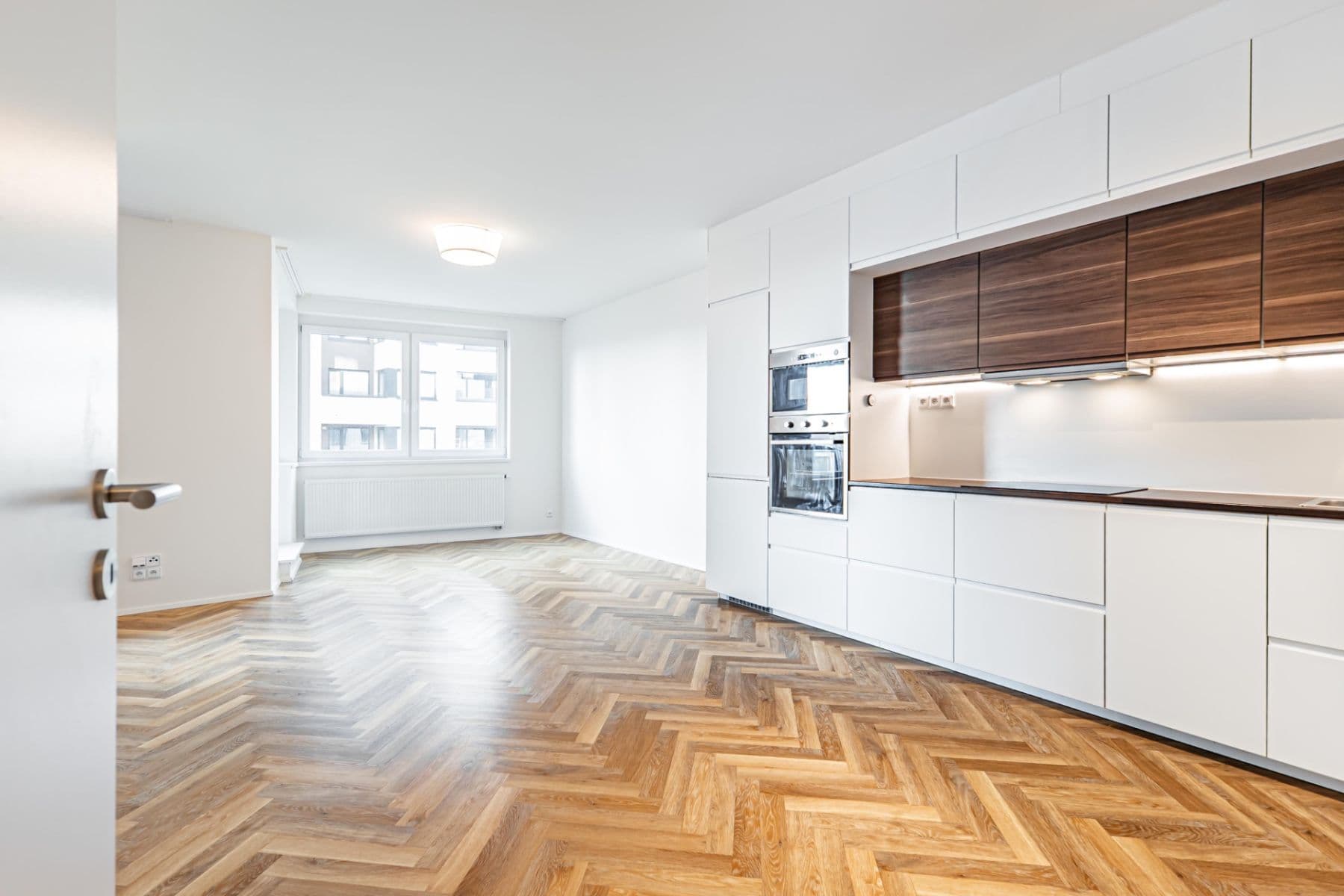 Prenájom bytu 2-izbový 55 m², Honzíkova, Praha, Praha Prenájom bytu 2-izbový 55 m², Honzíkova, Praha, Praha