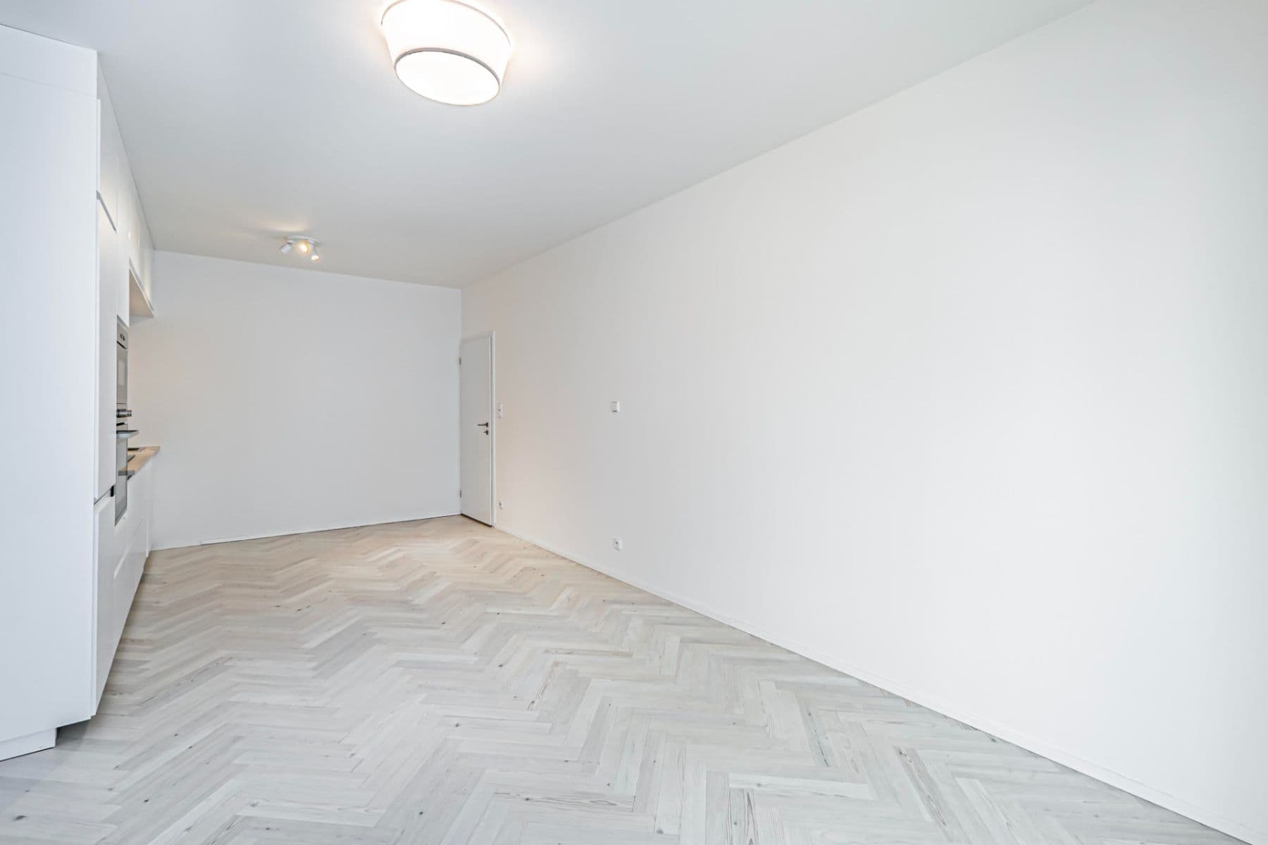 Prenájom bytu 2-izbový 55 m², Honzíkova, Praha, Praha Prenájom bytu 2-izbový 55 m², Honzíkova, Praha, Praha