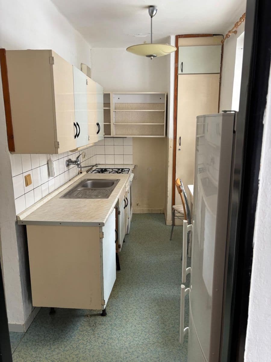 Predaj bytu 3-izbový 65 m², Písečná, Hradec Králové, Královéhradecký kraj Predaj bytu 3-izbový 65 m², Písečná, Hradec Králové, Královéhradecký kraj