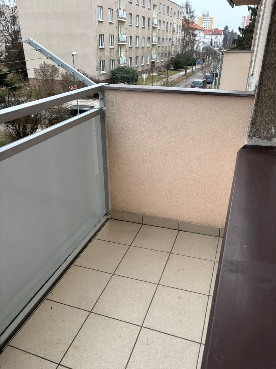 Predaj bytu 3-izbový 65 m², Písečná, Hradec Králové, Královéhradecký kraj Predaj bytu 3-izbový 65 m², Písečná, Hradec Králové, Královéhradecký kraj