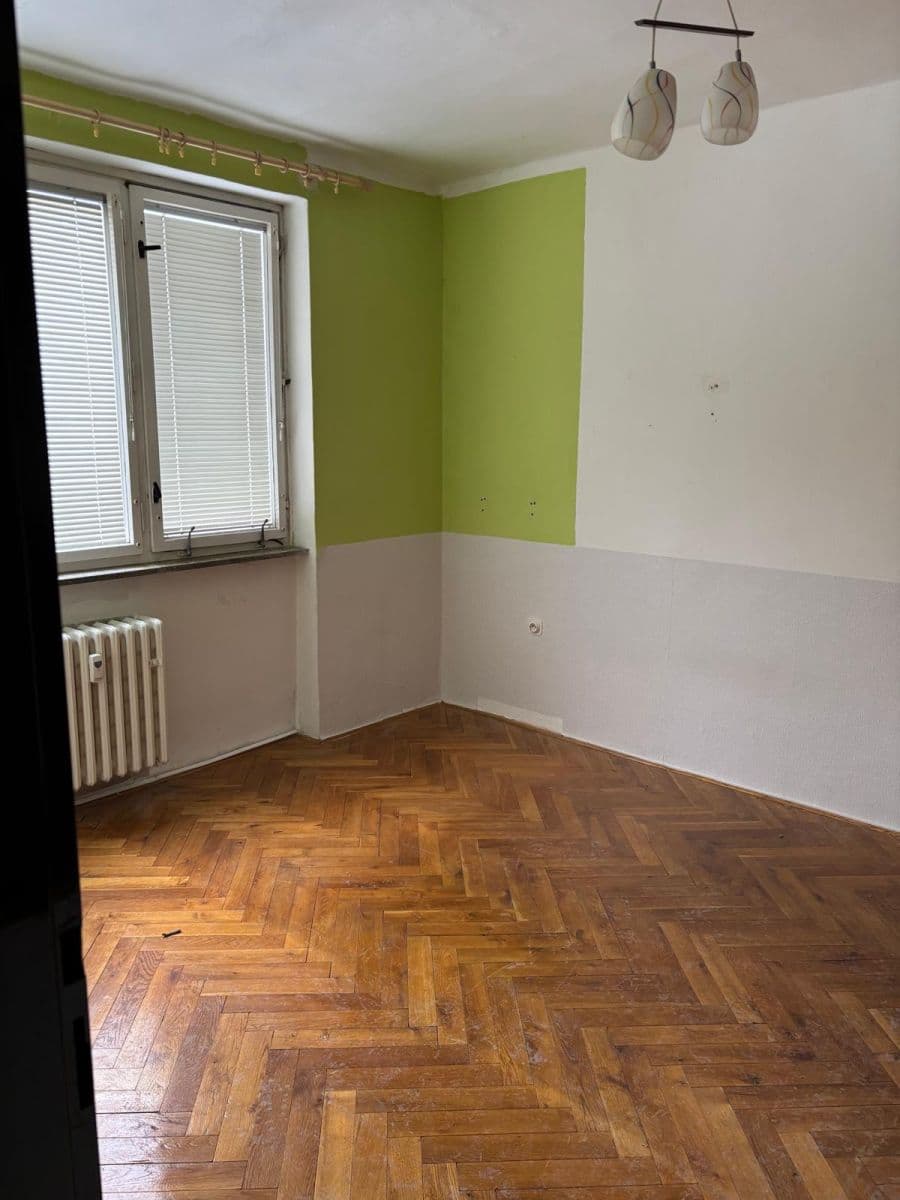 Predaj bytu 3-izbový 65 m², Písečná, Hradec Králové, Královéhradecký kraj Predaj bytu 3-izbový 65 m², Písečná, Hradec Králové, Královéhradecký kraj