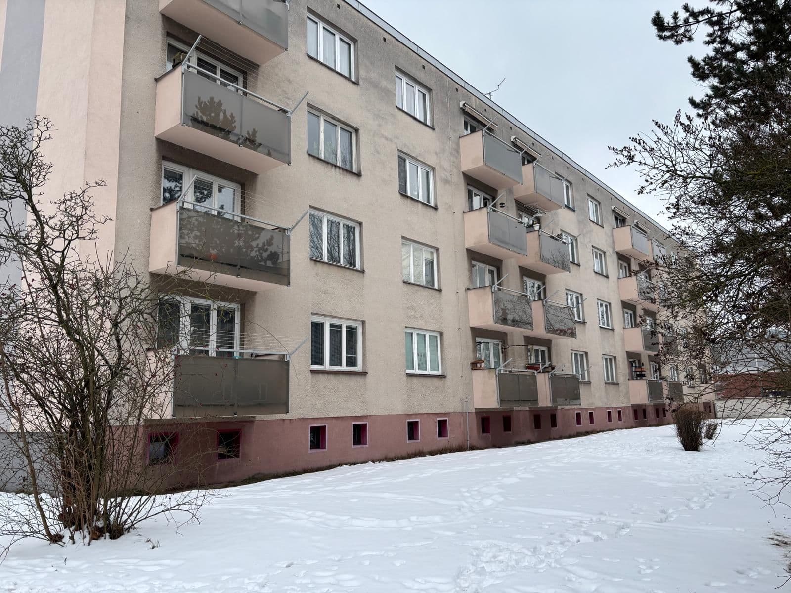 Predaj bytu 3-izbový 65 m², Písečná, Hradec Králové, Královéhradecký kraj Predaj bytu 3-izbový 65 m², Písečná, Hradec Králové, Královéhradecký kraj