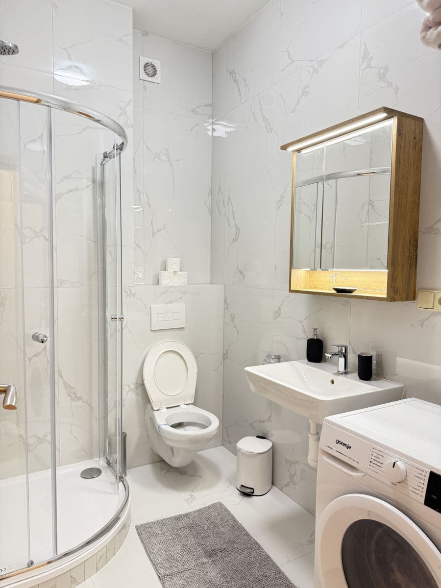 Prenájom bytu 43 m², Zbraslavská, Praha, Praha Prenájom bytu 43 m², Zbraslavská, Praha, Praha