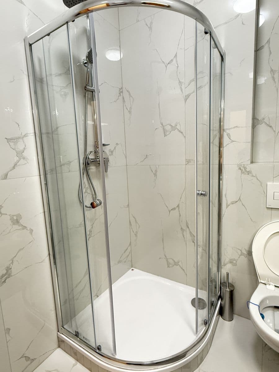 Prenájom bytu 43 m², Zbraslavská, Praha, Praha Prenájom bytu 43 m², Zbraslavská, Praha, Praha