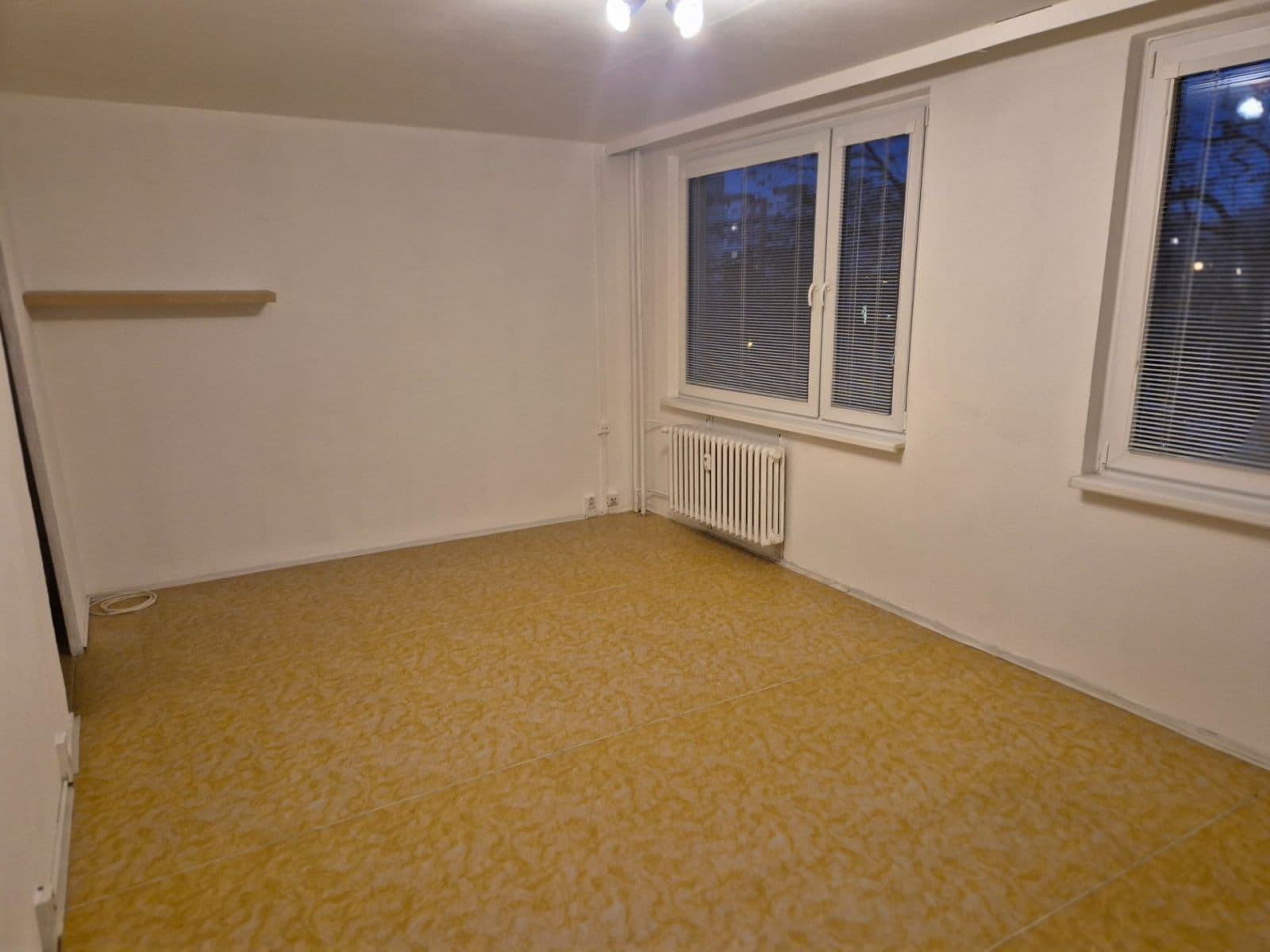 Prenájom bytu 1-izbový 32 m², Bazovského, Praha, Praha Prenájom bytu 1-izbový 32 m², Bazovského, Praha, Praha
