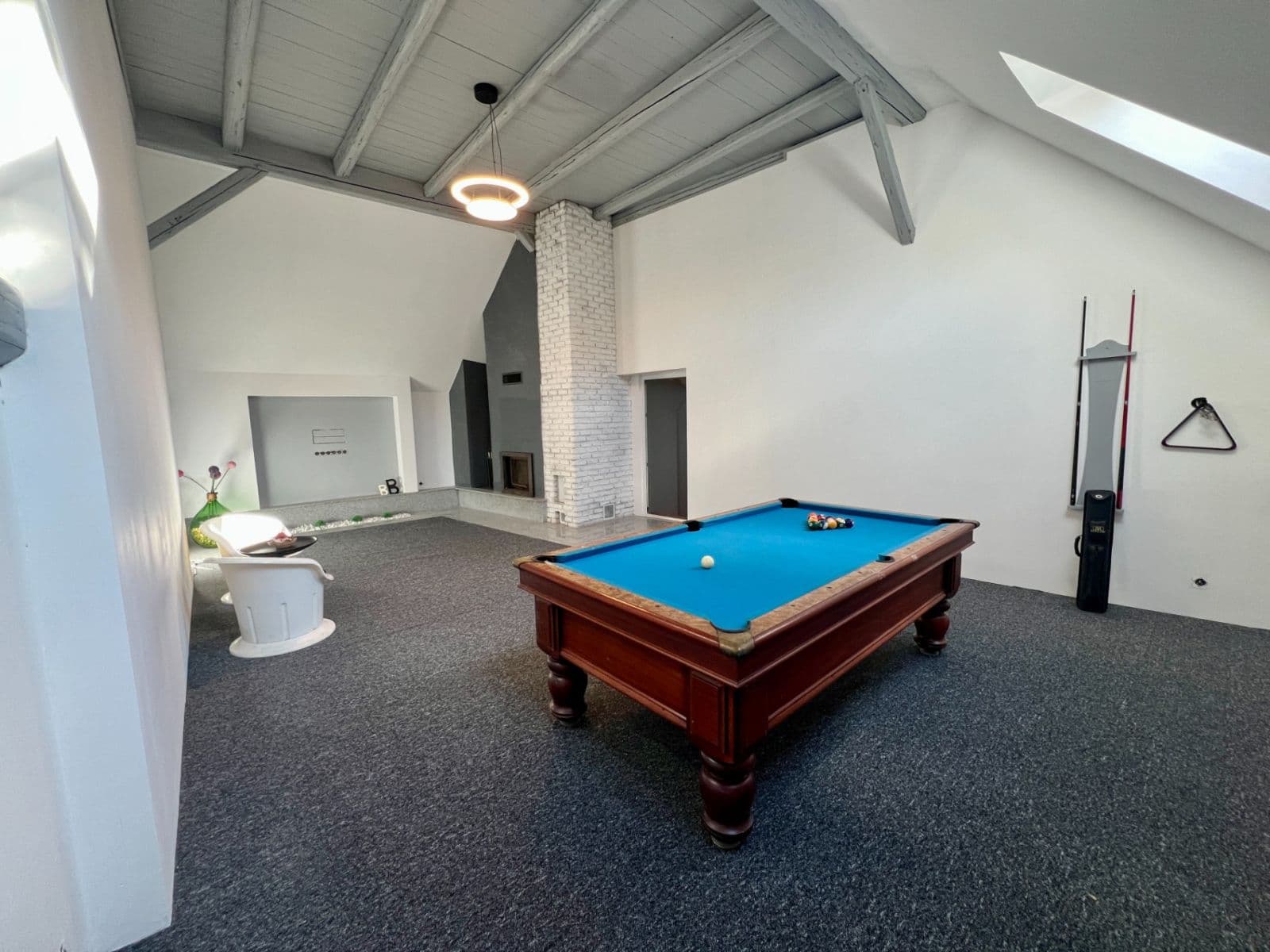 Predaj domu 306 m², pozemek 1.044 m², Očihov, Ústecký kraj Predaj domu 306 m², pozemek 1.044 m², Očihov, Ústecký kraj