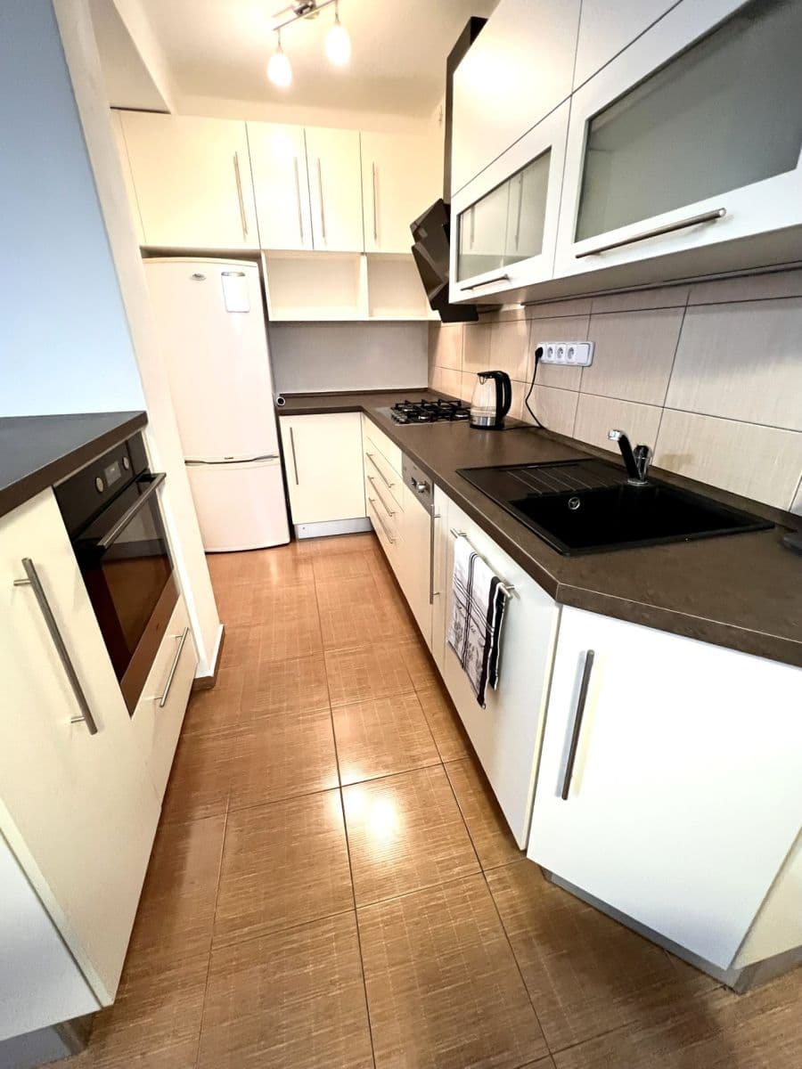 Prenájom bytu 2-izbový 65 m², J. Plachty, České Budějovice, Jihočeský kraj Prenájom bytu 2-izbový 65 m², J. Plachty, České Budějovice, Jihočeský kraj