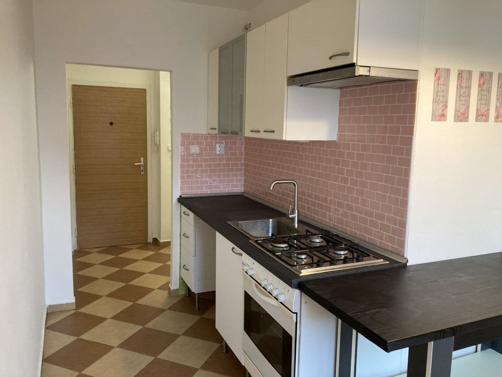 Predaj bytu 1-izbový 38 m², Pavlouskova, Ostrava, Moravskoslezský kraj Predaj bytu 1-izbový 38 m², Pavlouskova, Ostrava, Moravskoslezský kraj