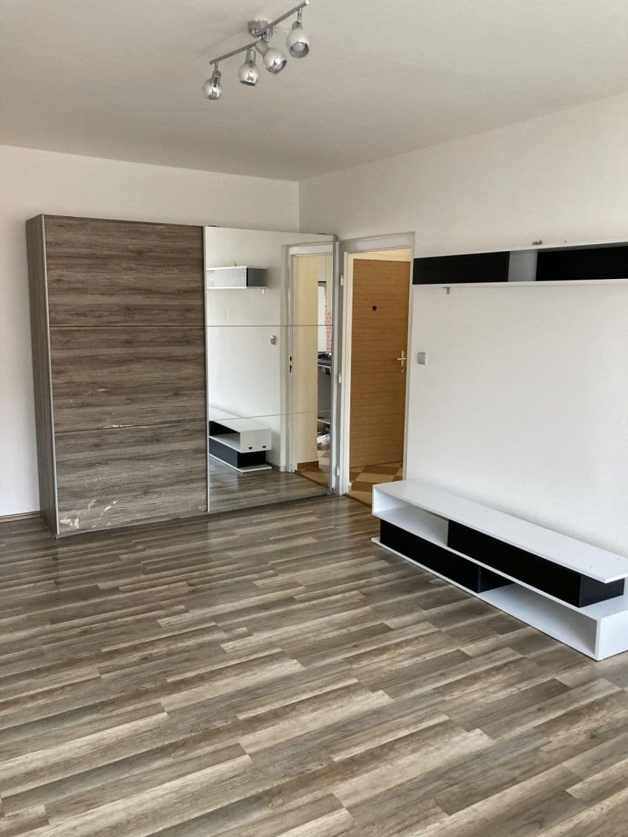 Predaj bytu 1-izbový 38 m², Pavlouskova, Ostrava, Moravskoslezský kraj Predaj bytu 1-izbový 38 m², Pavlouskova, Ostrava, Moravskoslezský kraj