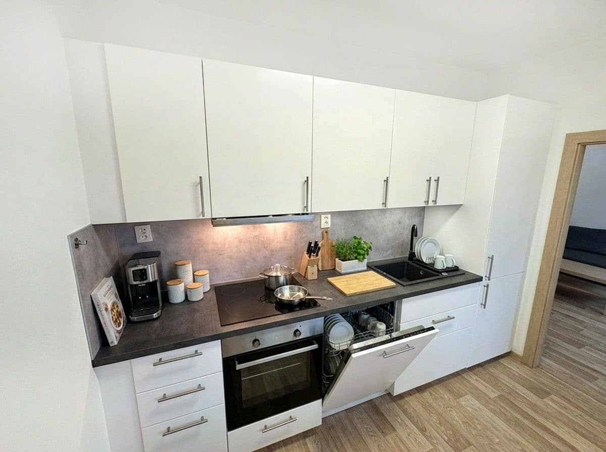 Prenájom bytu 2-izbový 58 m², Slovenská, Karviná, Moravskoslezský kraj Prenájom bytu 2-izbový 58 m², Slovenská, Karviná, Moravskoslezský kraj