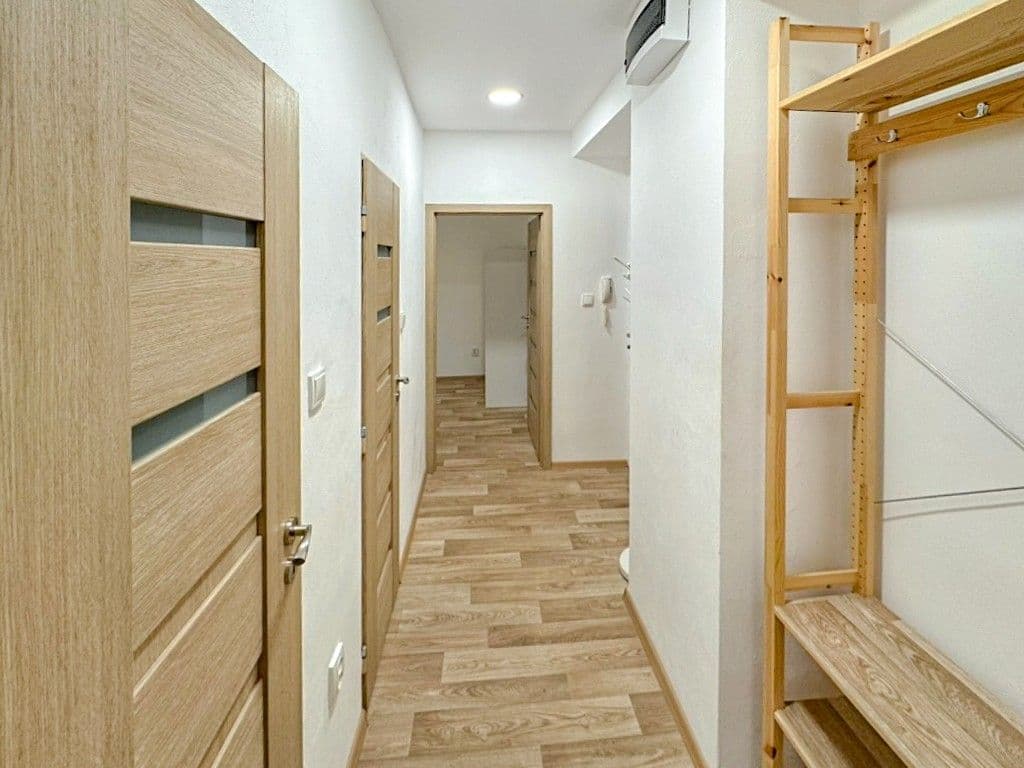 Prenájom bytu 2-izbový 58 m², Slovenská, Karviná, Moravskoslezský kraj Prenájom bytu 2-izbový 58 m², Slovenská, Karviná, Moravskoslezský kraj