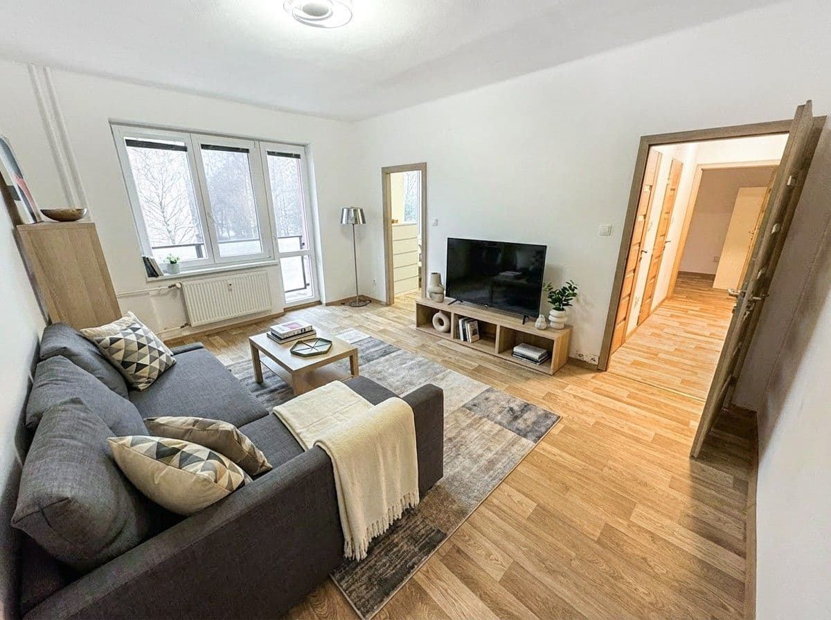 Prenájom bytu 2-izbový 58 m², Slovenská, Karviná, Moravskoslezský kraj Prenájom bytu 2-izbový 58 m², Slovenská, Karviná, Moravskoslezský kraj