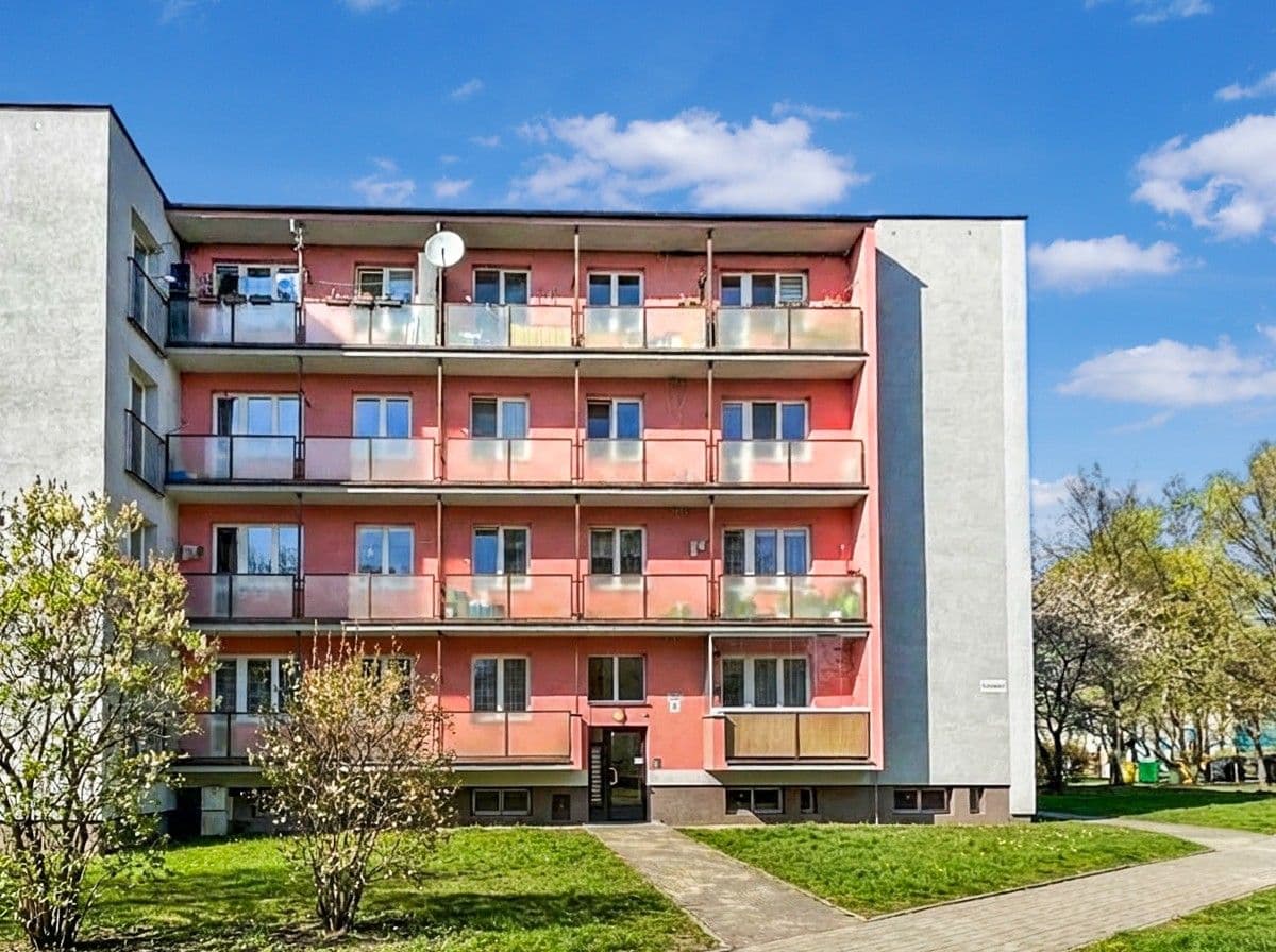 Prenájom bytu 2-izbový 58 m², Slovenská, Karviná, Moravskoslezský kraj Prenájom bytu 2-izbový 58 m², Slovenská, Karviná, Moravskoslezský kraj