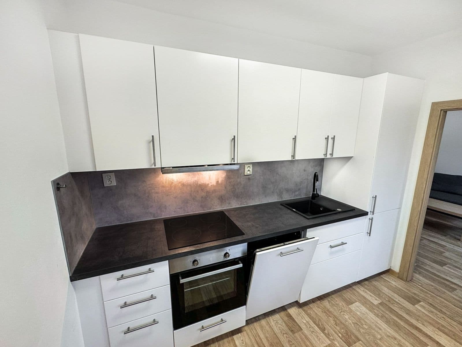 Prenájom bytu 2-izbový 58 m², Slovenská, Karviná, Moravskoslezský kraj Prenájom bytu 2-izbový 58 m², Slovenská, Karviná, Moravskoslezský kraj