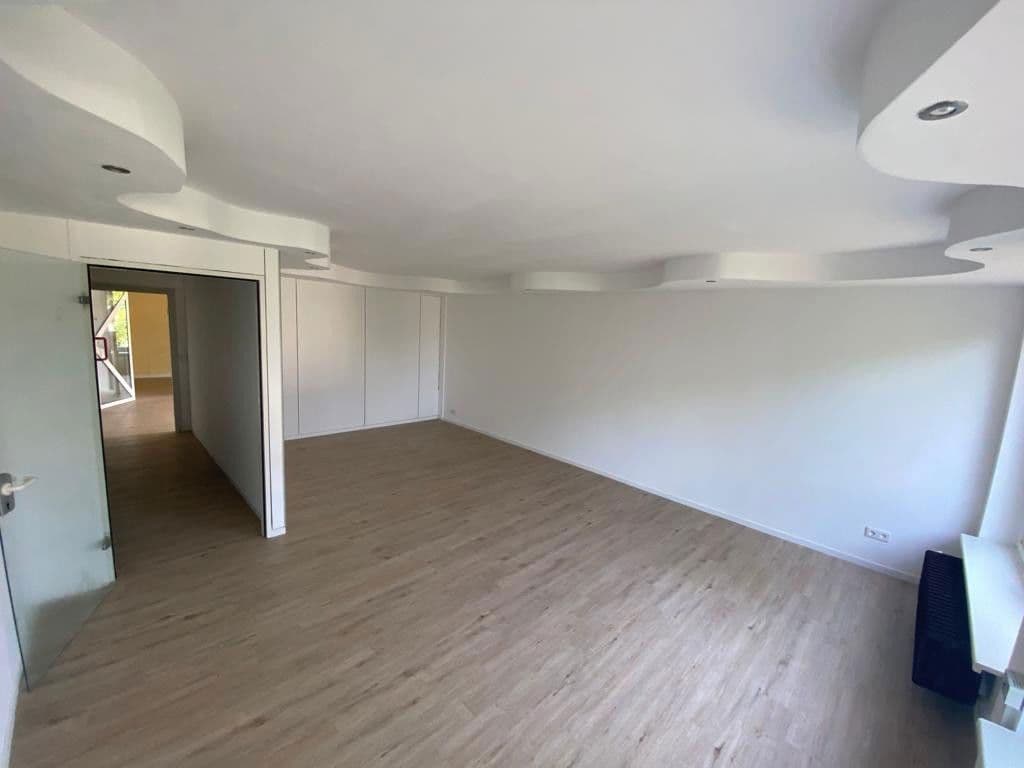 Predaj bytu 6-izbový 235 m², Bozener Str 64, Ludwigshafen, Porýnie-Falcko Predaj bytu 6-izbový 235 m², Bozener Str 64, Ludwigshafen, Porýnie-Falcko