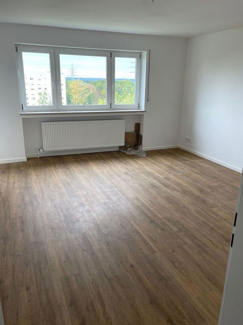 Prenájom bytu 3-izbový 73 m², Königsbrunn, Bavorsko Prenájom bytu 3-izbový 73 m², Königsbrunn, Bavorsko