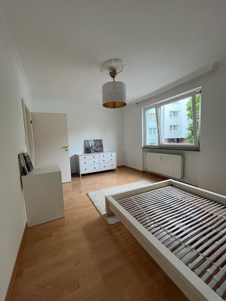 Prenájom bytu 2-izbový 55 m², Paradiesgasse 12, Frankfurt, Hesensko Prenájom bytu 2-izbový 55 m², Paradiesgasse 12, Frankfurt, Hesensko