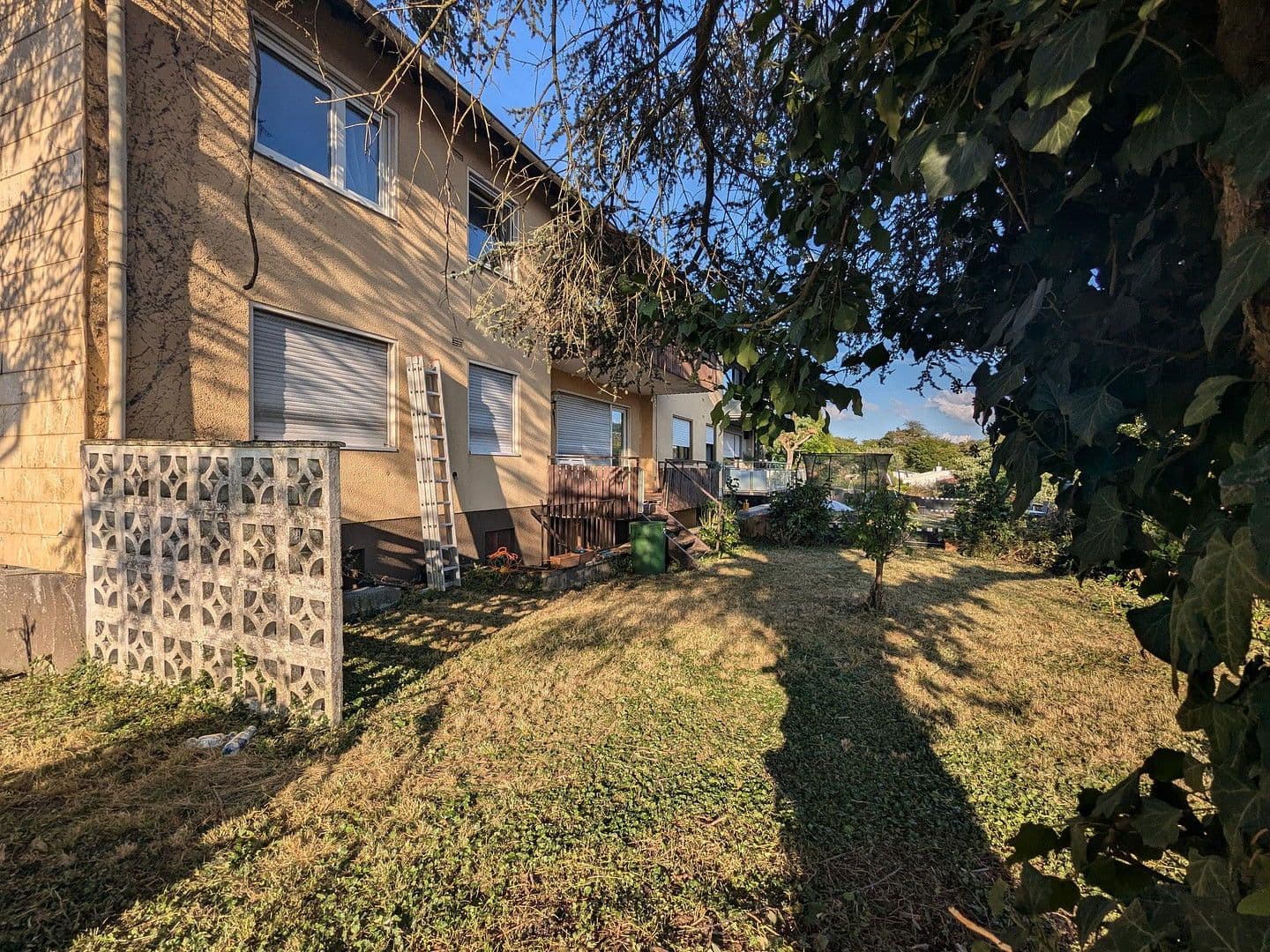 Predaj domu 160 m², pozemek 400 m², Nussbaumstraße 20, Saarbrücken, Sársko Predaj domu 160 m², pozemek 400 m², Nussbaumstraße 20, Saarbrücken, Sársko