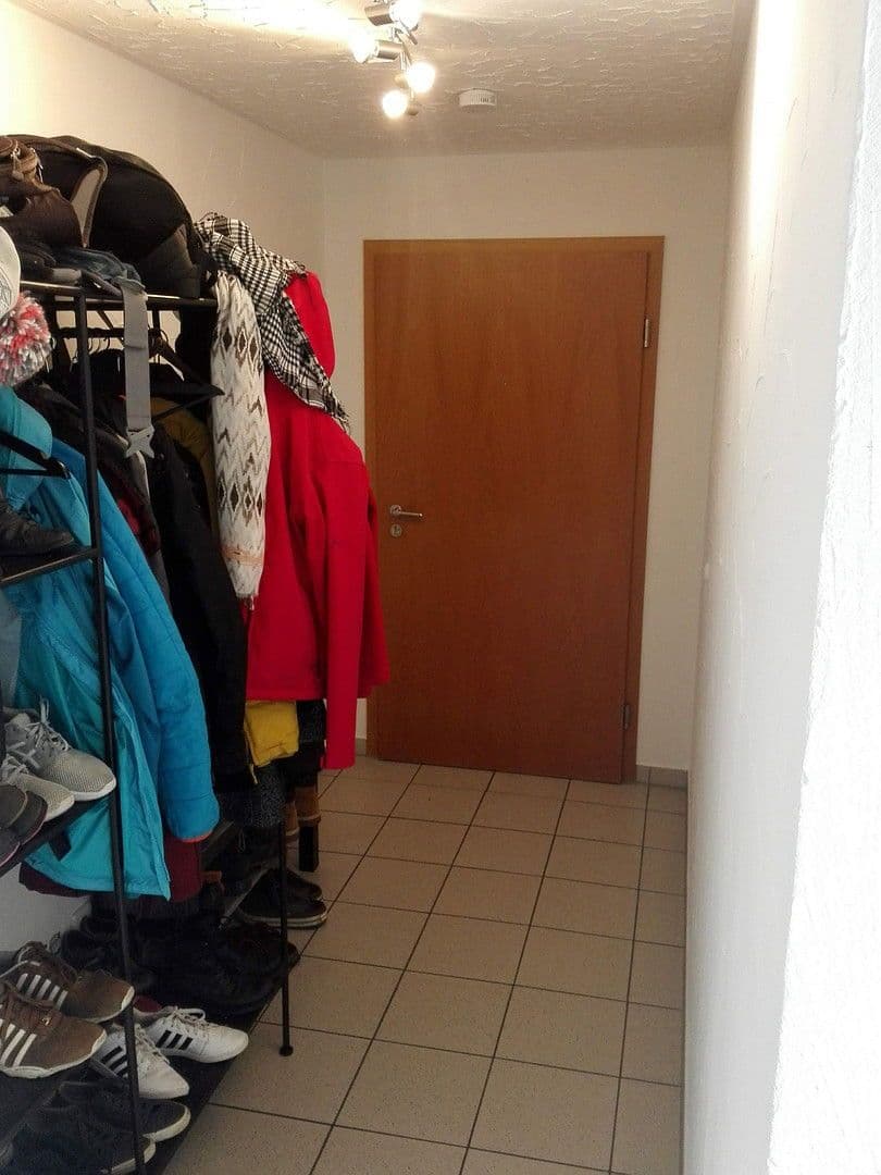 Prenájom bytu 3-izbový 78 m², Schwaigern, Bádensko-Wurttembersko Prenájom bytu 3-izbový 78 m², Schwaigern, Bádensko-Wurttembersko