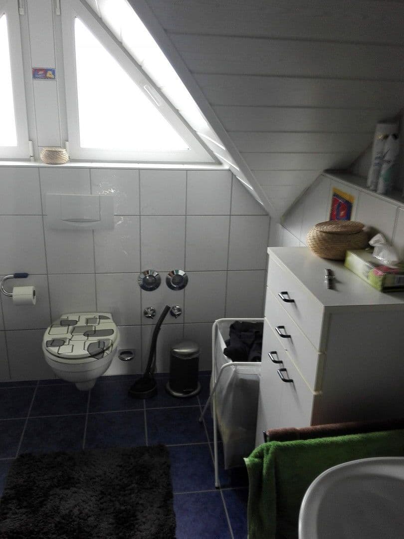 Prenájom bytu 3-izbový 78 m², Schwaigern, Bádensko-Wurttembersko Prenájom bytu 3-izbový 78 m², Schwaigern, Bádensko-Wurttembersko