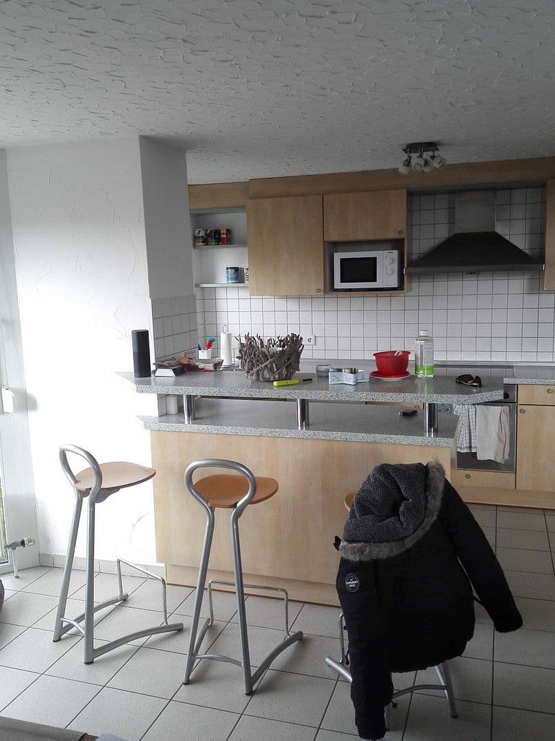 Prenájom bytu 3-izbový 78 m², Schwaigern, Bádensko-Wurttembersko Prenájom bytu 3-izbový 78 m², Schwaigern, Bádensko-Wurttembersko