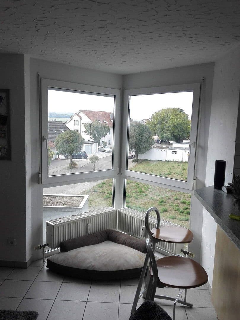 Prenájom bytu 3-izbový 78 m², Schwaigern, Bádensko-Wurttembersko Prenájom bytu 3-izbový 78 m², Schwaigern, Bádensko-Wurttembersko