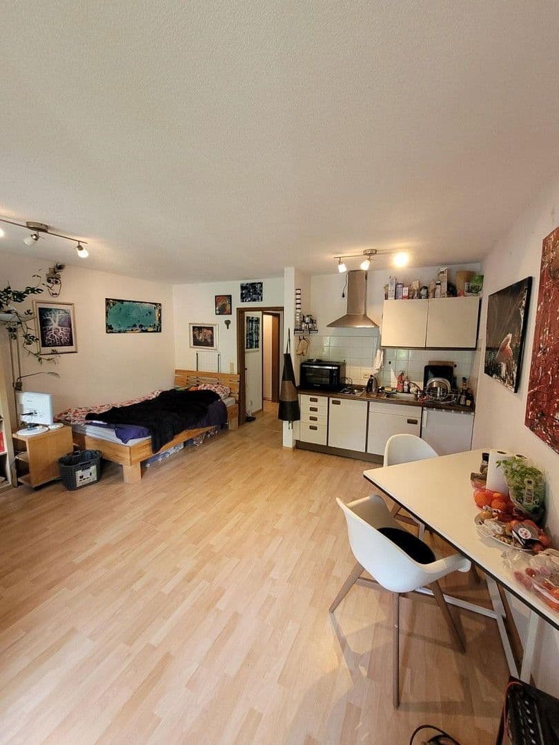 Prenájom bytu 1-izbový 35 m², Kartäuserstraße 98, Freiburg im Breisgau, Bádensko-Wurttembersko Prenájom bytu 1-izbový 35 m², Kartäuserstraße 98, Freiburg im Breisgau, Bádensko-Wurttembersko