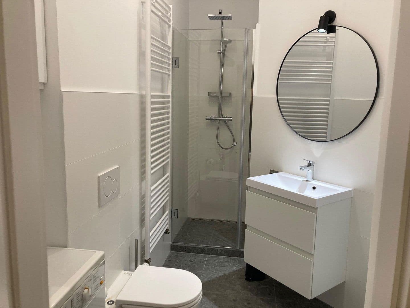 Prenájom bytu 2-izbový 65 m², Katharinenstrasse 21, Berlin, Berlín Prenájom bytu 2-izbový 65 m², Katharinenstrasse 21, Berlin, Berlín