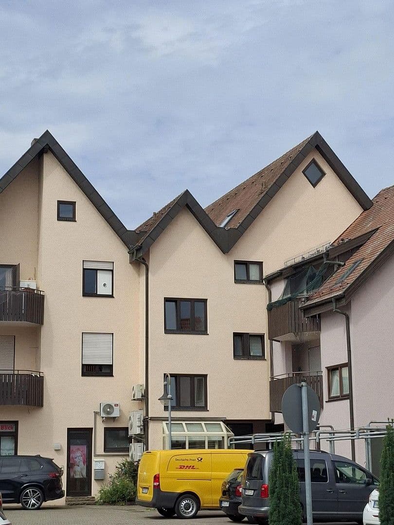 Prenájom bytu 5-izbový 100 m², Obersulm, Bádensko-Wurttembersko Prenájom bytu 5-izbový 100 m², Obersulm, Bádensko-Wurttembersko