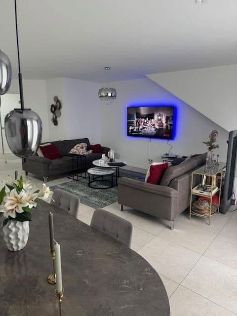 Prenájom bytu 3-izbový 94 m², Staffelsgasse 41, Alfter, Severné Porýnie - Westfálsko Prenájom bytu 3-izbový 94 m², Staffelsgasse 41, Alfter, Severné Porýnie - Westfálsko