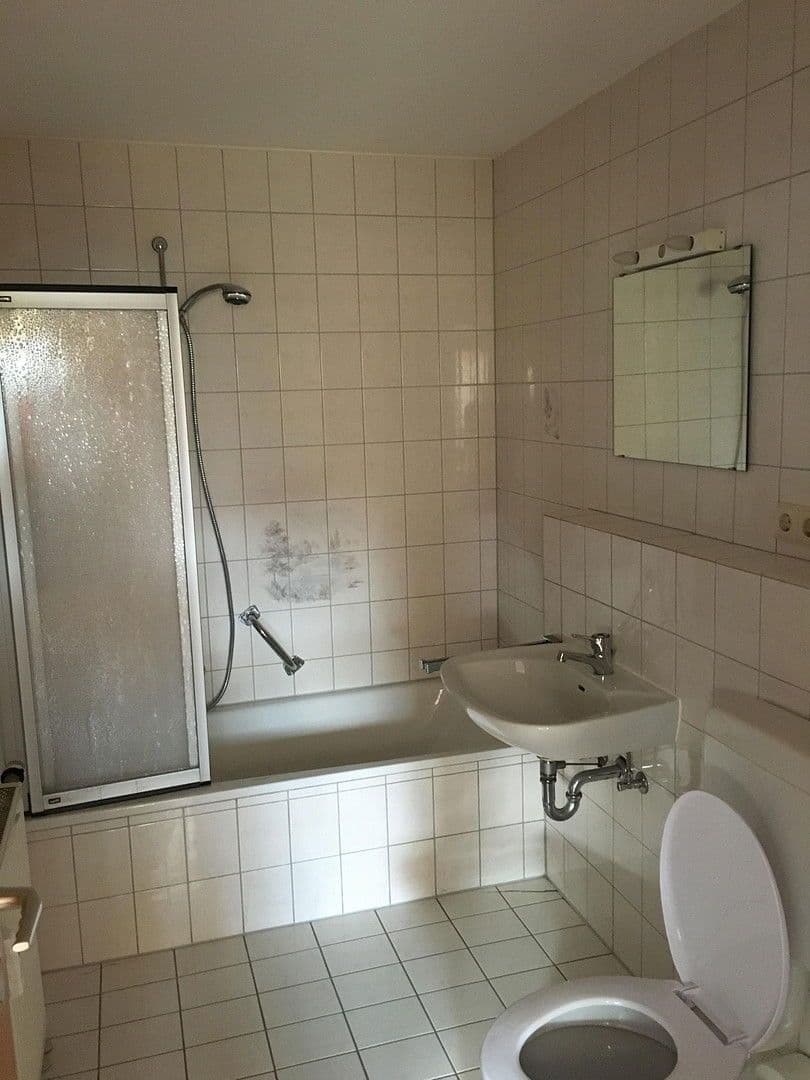 Prenájom bytu 2-izbový 48 m², Rohräckerstraße 7, Bad Rappenau, Bádensko-Wurttembersko Prenájom bytu 2-izbový 48 m², Rohräckerstraße 7, Bad Rappenau, Bádensko-Wurttembersko