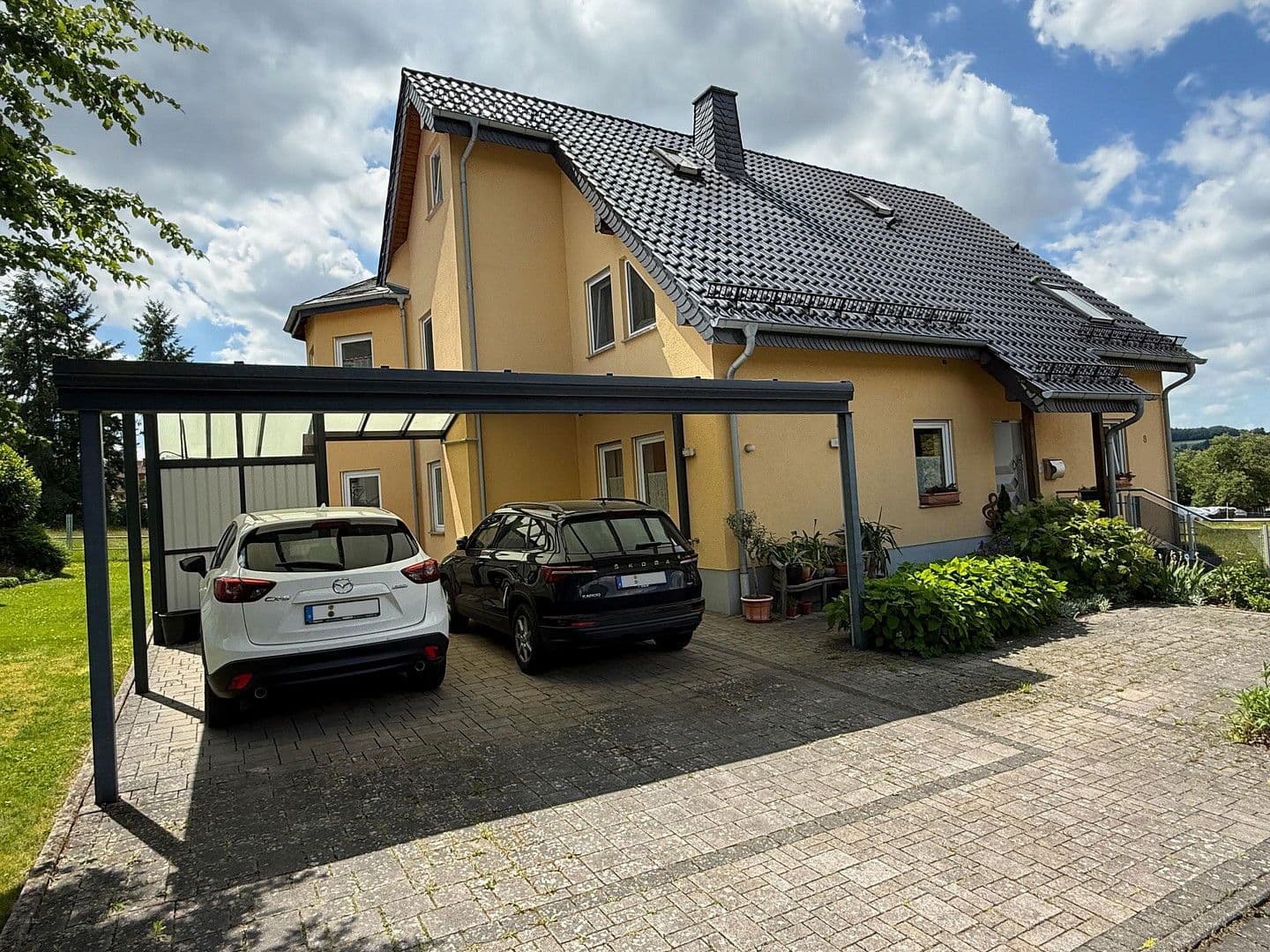 Predaj domu 322 m², pozemek 707 m², Künzell, Hesensko Predaj domu 322 m², pozemek 707 m², Künzell, Hesensko