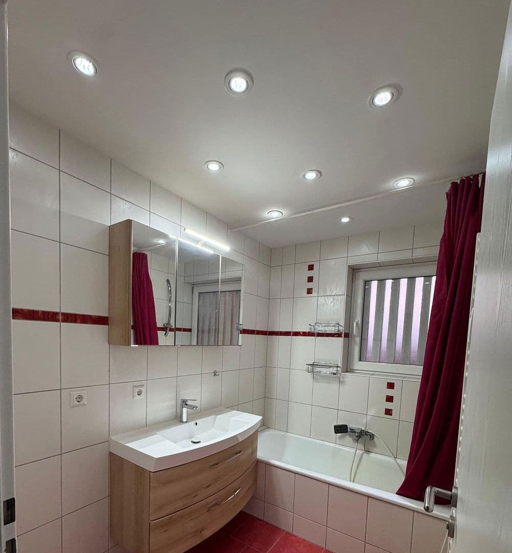 Predaj bytu 3-izbový 87 m², Friedhofstraße 49, Donaueschingen, Bádensko-Wurttembersko Predaj bytu 3-izbový 87 m², Friedhofstraße 49, Donaueschingen, Bádensko-Wurttembersko