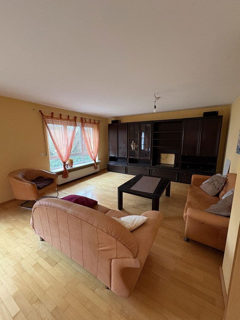 Predaj domu 137 m², pozemek 304 m², Oberasbach, Bavorsko Predaj domu 137 m², pozemek 304 m², Oberasbach, Bavorsko