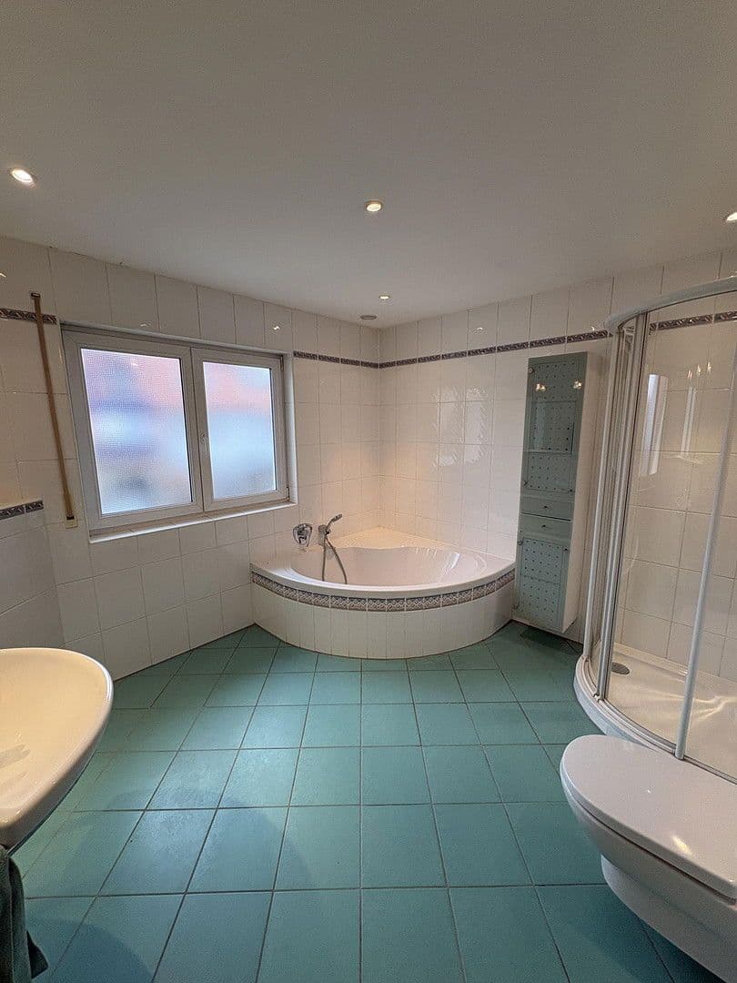 Predaj domu 137 m², pozemek 304 m², Oberasbach, Bavorsko Predaj domu 137 m², pozemek 304 m², Oberasbach, Bavorsko