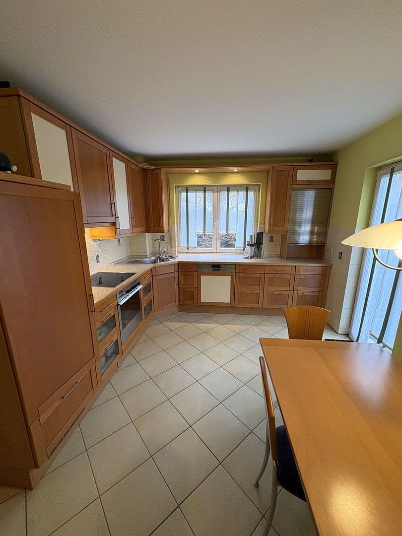 Predaj domu 137 m², pozemek 304 m², Oberasbach, Bavorsko Predaj domu 137 m², pozemek 304 m², Oberasbach, Bavorsko