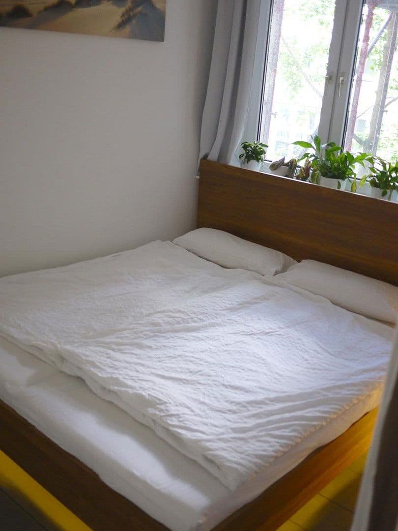 Predaj bytu 4-izbový 80 m², Berlin, Berlín Predaj bytu 4-izbový 80 m², Berlin, Berlín