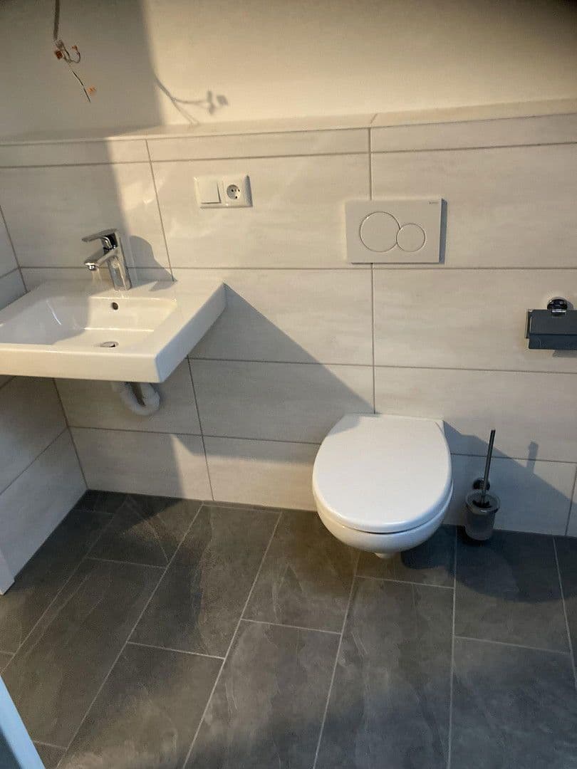 Prenájom domu 160 m², pozemek 450 m², Carlo schellemannstr 26B, Eggenfelden, Bavorsko Prenájom domu 160 m², pozemek 450 m², Carlo schellemannstr 26B, Eggenfelden, Bavorsko