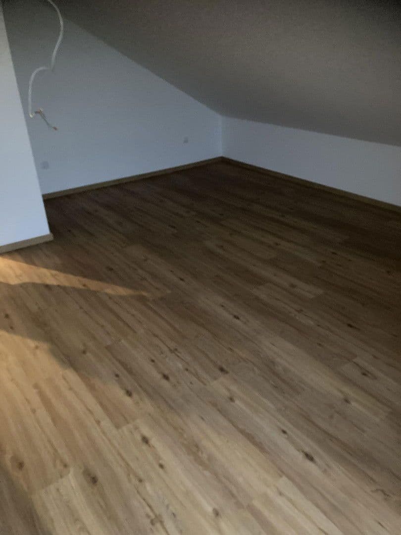 Prenájom domu 160 m², pozemek 450 m², Carlo schellemannstr 26B, Eggenfelden, Bavorsko Prenájom domu 160 m², pozemek 450 m², Carlo schellemannstr 26B, Eggenfelden, Bavorsko