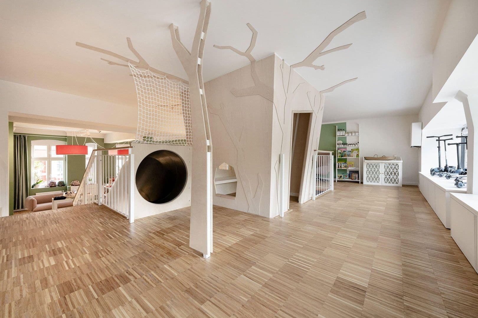 Prenájom nebytového priestoru 200 m², Berlin, Berlín Prenájom nebytového priestoru 200 m², Berlin, Berlín