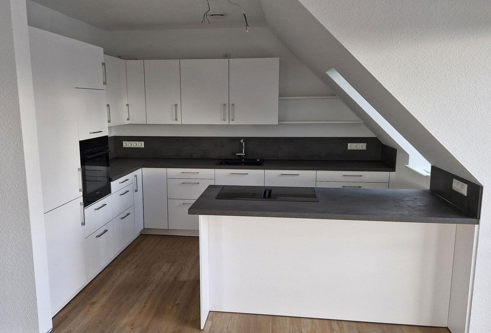 Prenájom bytu 5-izbový 125 m², Lütjenburger Str. 4a, Plön, Šlezvicko-Holštajnsko Prenájom bytu 5-izbový 125 m², Lütjenburger Str. 4a, Plön, Šlezvicko-Holštajnsko