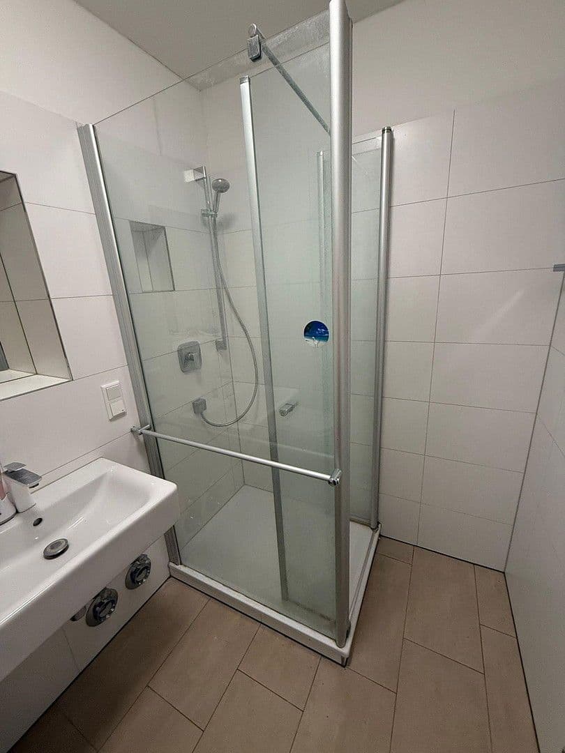 Prenájom bytu 4-izbový 88 m², Sauerweinstr. 8-12, Darmstadt, Hesensko Prenájom bytu 4-izbový 88 m², Sauerweinstr. 8-12, Darmstadt, Hesensko