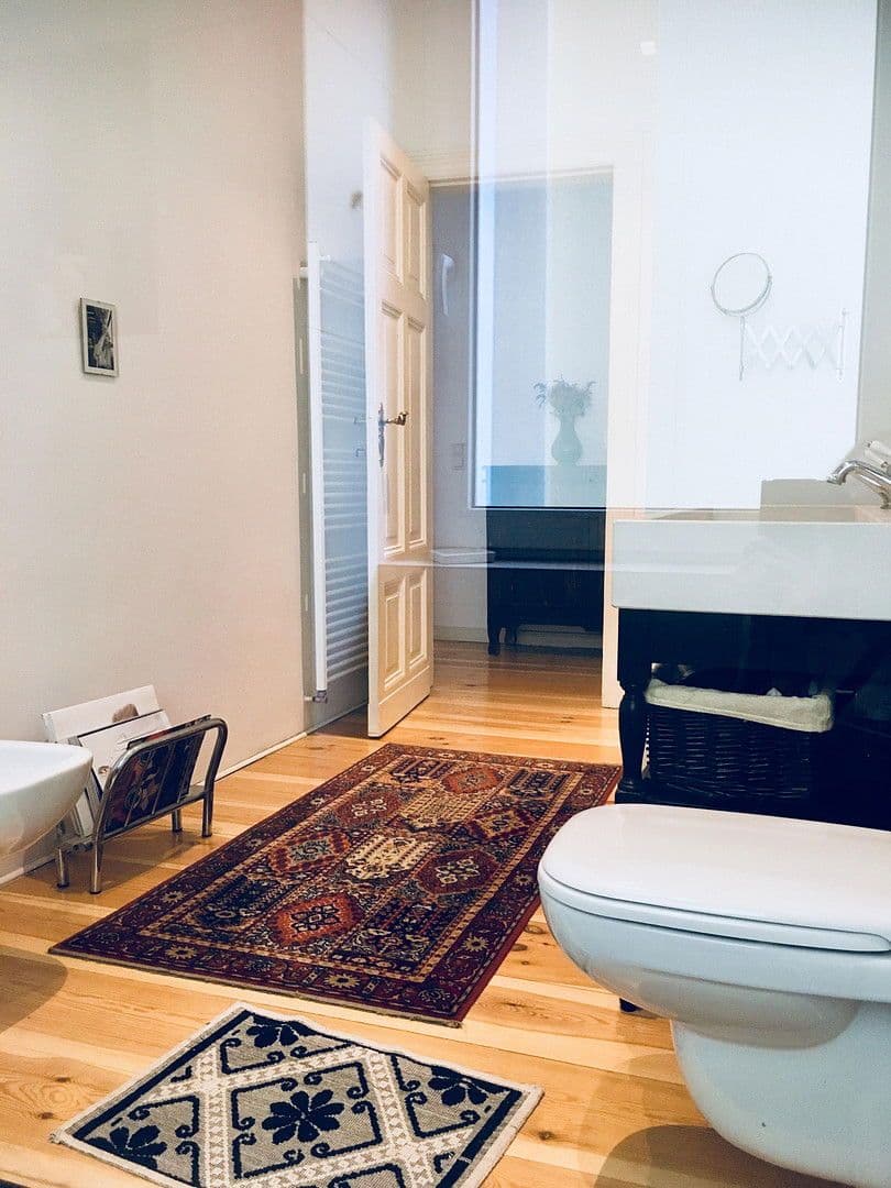 Prenájom bytu 2-izbový 89 m², Berlin, Berlín Prenájom bytu 2-izbový 89 m², Berlin, Berlín