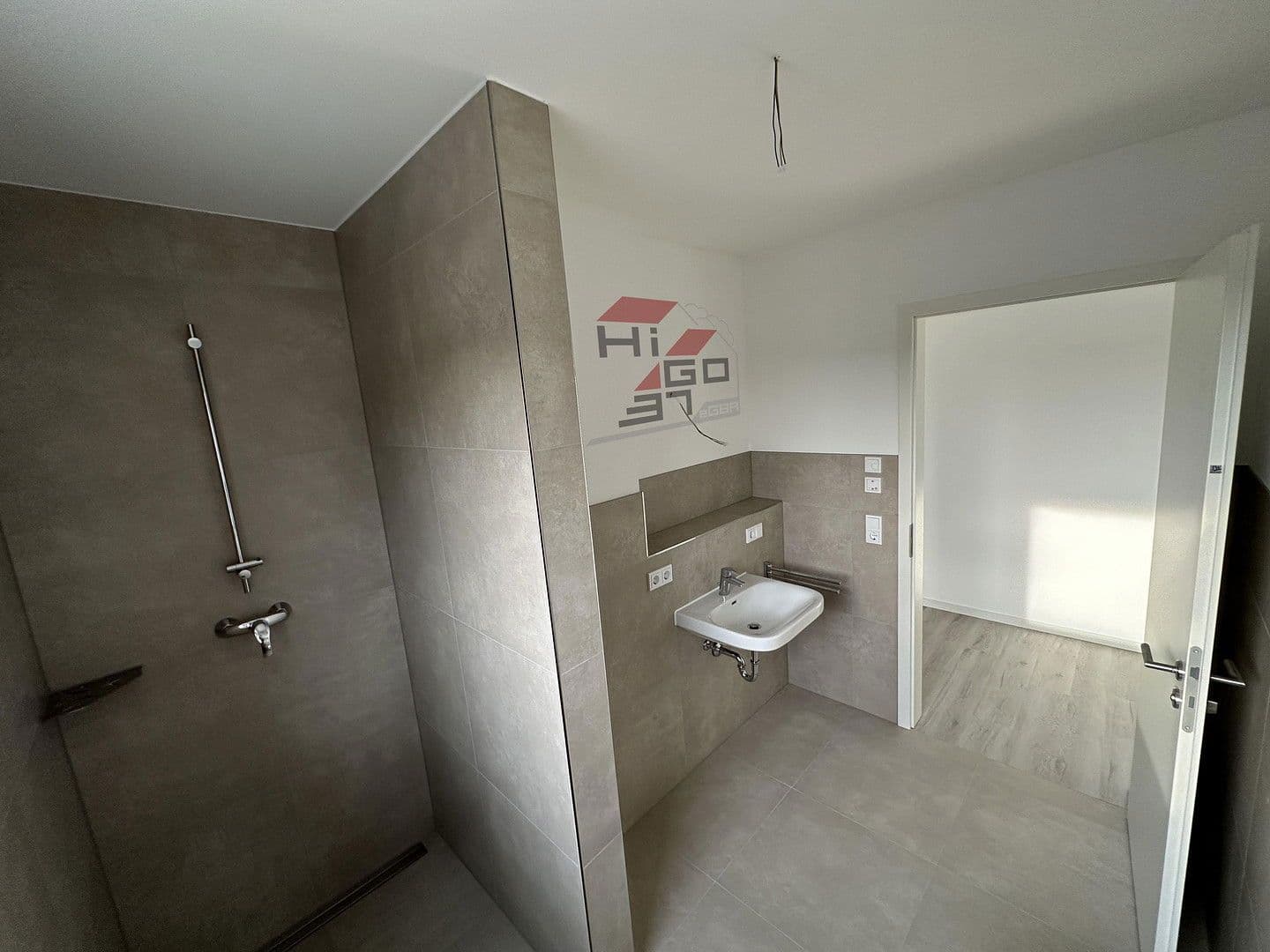 Predaj domu 127 m², pozemek 753 m², Rosdorf, Dolné Sasko Predaj domu 127 m², pozemek 753 m², Rosdorf, Dolné Sasko