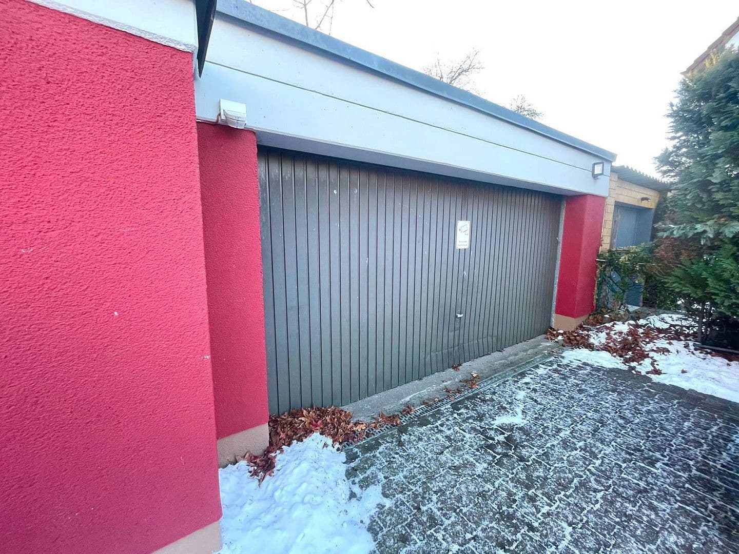 Prenájom nebytového priestoru 105 m², Brettergartenstraße 57, Nürnberg, Bavorsko Prenájom nebytového priestoru 105 m², Brettergartenstraße 57, Nürnberg, Bavorsko