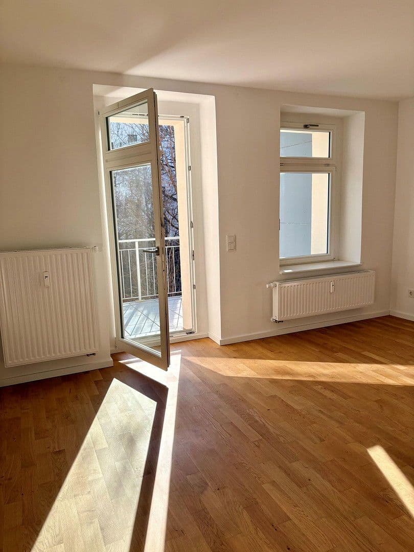 Prenájom bytu 3-izbový 74 m², Rinckartstraße 5, Leipzig, Sasko Prenájom bytu 3-izbový 74 m², Rinckartstraße 5, Leipzig, Sasko