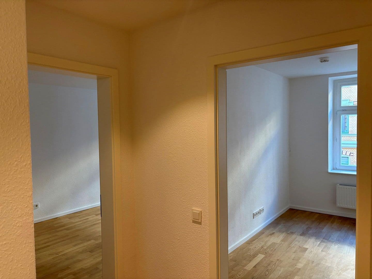 Prenájom bytu 3-izbový 74 m², Rinckartstraße 5, Leipzig, Sasko Prenájom bytu 3-izbový 74 m², Rinckartstraße 5, Leipzig, Sasko