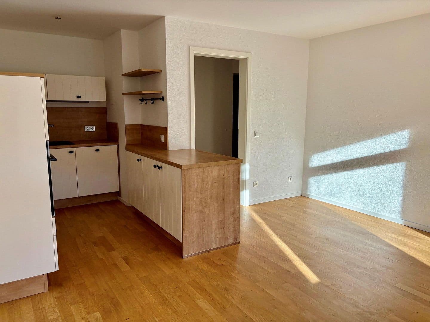 Prenájom bytu 3-izbový 74 m², Rinckartstraße 5, Leipzig, Sasko Prenájom bytu 3-izbový 74 m², Rinckartstraße 5, Leipzig, Sasko